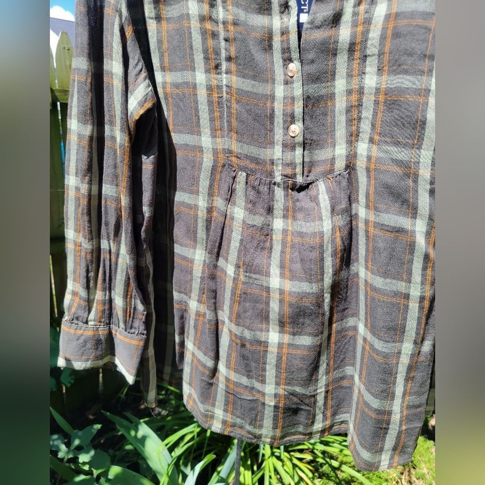 Green Plaid Tunic - Picture 2 of 10